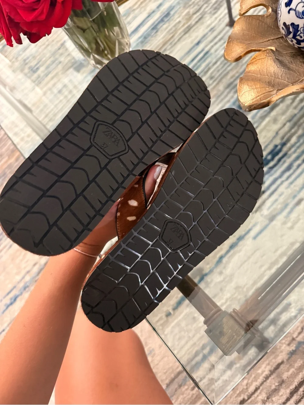 Zara Brown Cow-Print Leather Thong Sandals - Picture 4 of 4